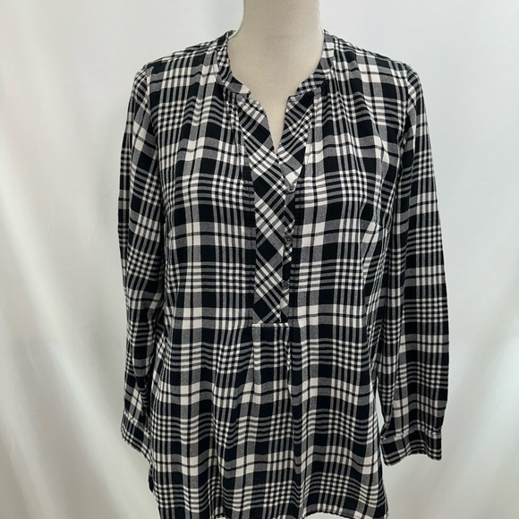 Talbots Black White Plaid Half Button Shirt Size Large Relaxed Cotton Ruffle - Picture 3 of 7